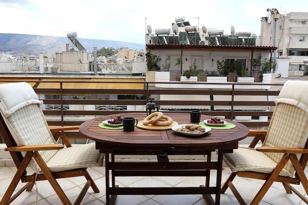Fly Me To The Moon! Appartement Athene Buitenkant foto