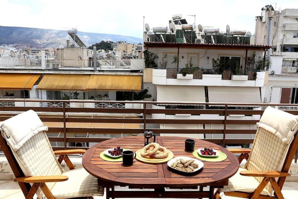 Fly Me To The Moon! Appartement Athene Buitenkant foto