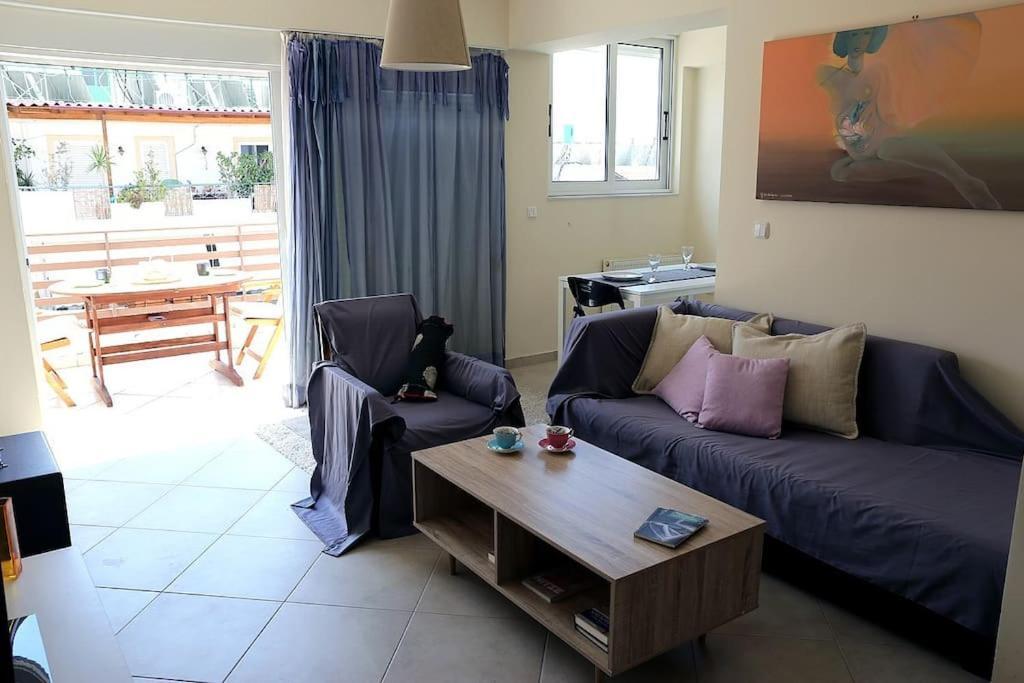 Fly Me To The Moon! Appartement Athene Buitenkant foto